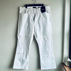 Banana Republic Midrise Cropped Flare Stretch Jeans in Snow White Size 16 (NWT)